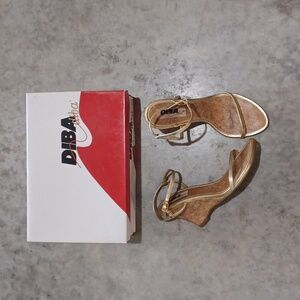Diba Diba gold cork wedges size 8